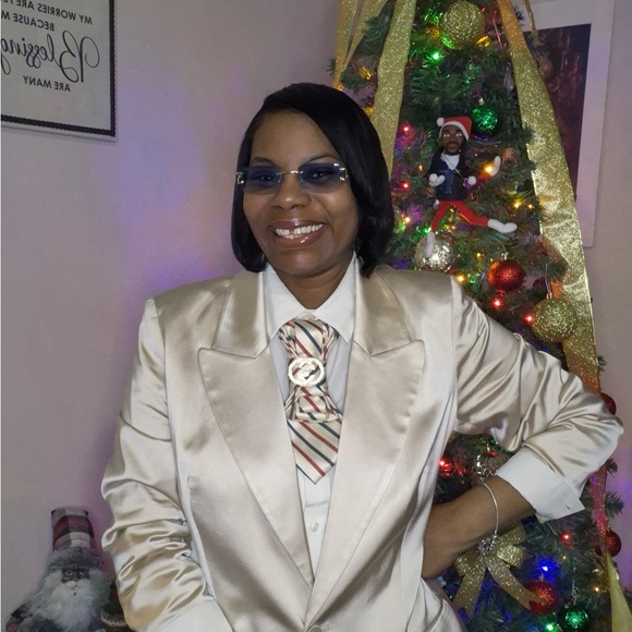 IT’S ALL IN THE TIES LIVE SHOW!!👔 FAMILY TIES!! - Picture 17 of 17